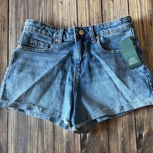NWT Wild Fable High Rise Rolled Cuff Jean Shorts 6